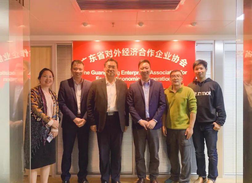 2 月 10 日 廣東省對外經(jīng)濟合作企業(yè)協(xié)會駐莫斯科代表處首席代表&俄羅斯粵商會會長孫繼業(yè)、秘書長于超先、秘書長李欽武、正睿咨詢集團商業(yè)服務(wù)中心總經(jīng)理武文盛（左3）、項目總監(jiān)譚懿（左2）合影