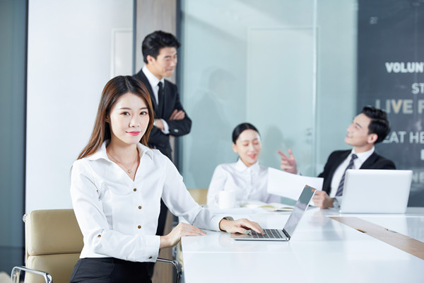 年度經(jīng)營計劃：聚焦核心業(yè)務(wù)，提升核心競爭力