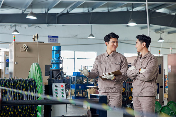 制造業(yè)管理新策略，引領(lǐng)企業(yè)高效運營，提升競爭力