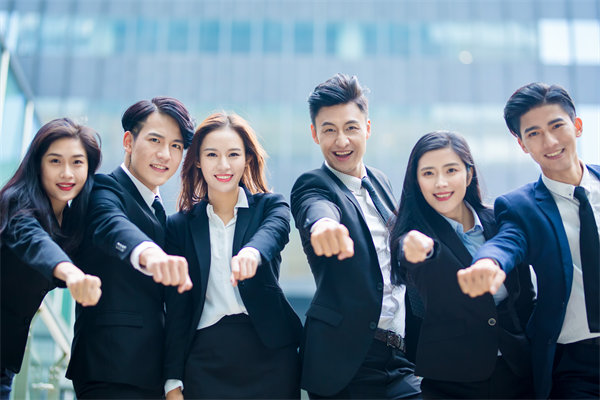協(xié)同效應(yīng)：強化內(nèi)部溝通，打造高效協(xié)作團隊