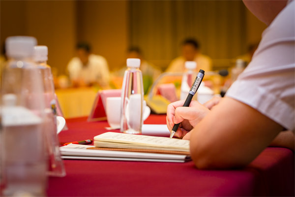 如何科學(xué)制定年度經(jīng)營(yíng)計(jì)劃以應(yīng)對(duì)市場(chǎng)不確定性？
