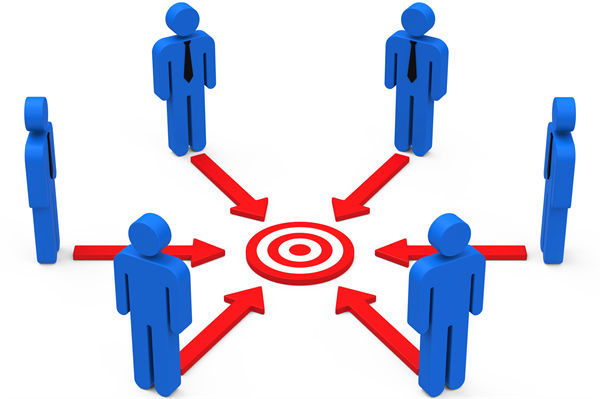 資源分配時，組織規(guī)劃如何平衡各部門需求與整體目標(biāo)？