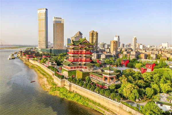 企業(yè)如何借助南昌薪酬咨詢公司優(yōu)化薪酬結(jié)構(gòu)以激勵(lì)員工？
