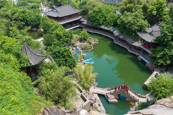 溫州戰(zhàn)略咨詢公司可以提供哪些有效的商業(yè)模式創(chuàng)新方案？