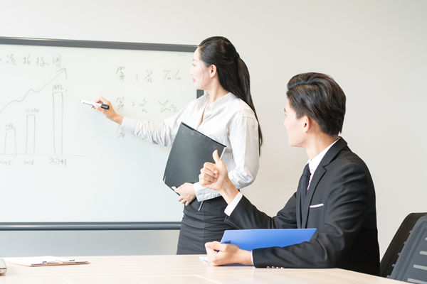 薪酬績效總難平衡，怎樣調(diào)整才能既控成本又激勵員工？