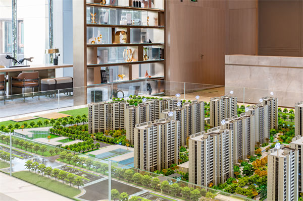 買房爛尾法院判退房退款不還房貸，關(guān)聯(lián)企業(yè)戰(zhàn)略啟示