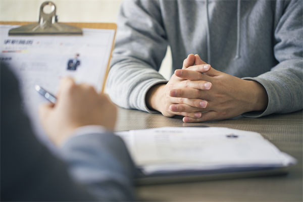人社局回應(yīng)公司招聘35歲以上勿擾，企業(yè)管理怎么看？