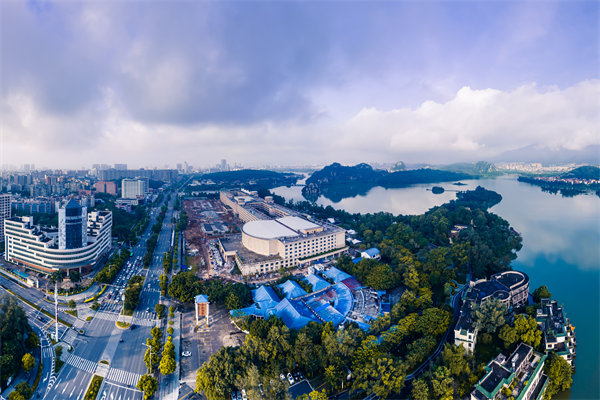 企業(yè)陷戰(zhàn)略迷茫難尋增長路，肇慶戰(zhàn)略咨詢公司能指明方向嗎？