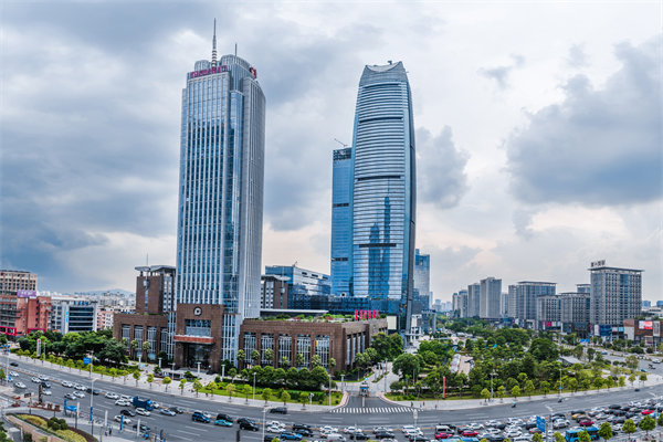 集團子公司各自為戰(zhàn)內(nèi)耗嚴重，東莞集團管控咨詢公司能協(xié)助解決嗎？